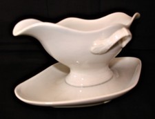 Ancien saucier en faience de