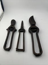 3 ANCIENS SECATEURS OUTIL DE