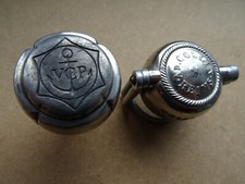 2 ANCIENS BOUCHONS STOPPEUR