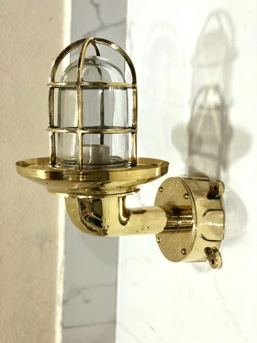 Applique murale cloisonnée - , en