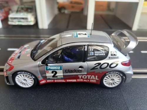 Autoart slot car peugeot - autoart,