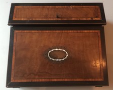 Petit écritoire en placage de