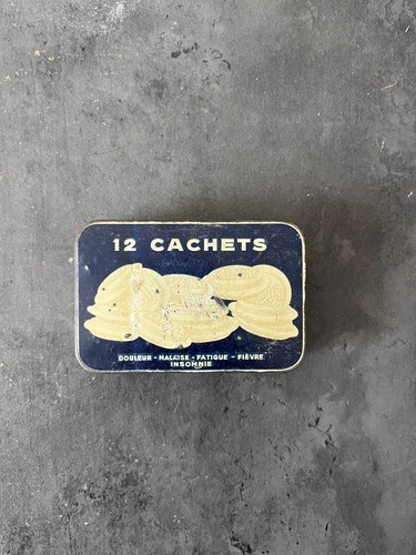 Boite ancienne vide 12 - boite,