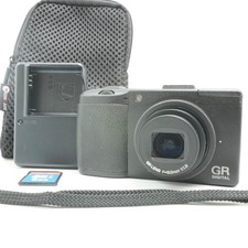 Appareil photo compact Ricoh GR Digital III noir 10MP SC:3315 avec sangle...