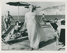 MONICA VITTI  LE BAMBOLE 1965