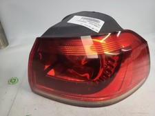 Feu arriere principal droit