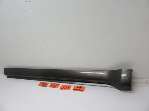 Molding side skirt - side,
