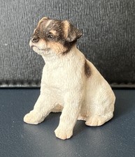 Adorable figurine de chiot