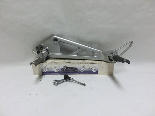 Plaque repose pieds gauche - plaque,