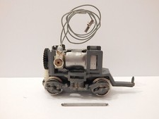 R 13040 UN BOGIE MOTEUR COMPLET AVEC MOTEUR 5 POLES DE TGV JOUEF HO