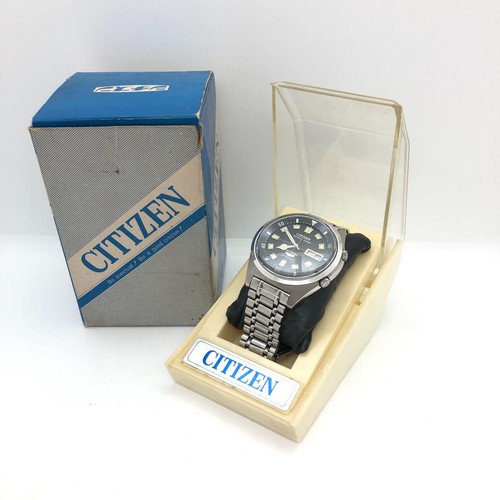 W2341 citizen 2812 - [w2341],