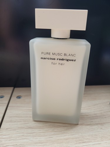 Rodriguez for her musc - her, blanc