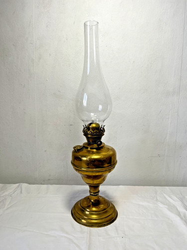 Lampe pétrole ancienne en - à,