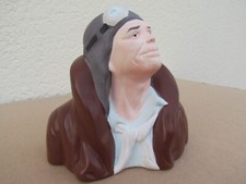 Buste CHEVIGNON. Aviateur. Figurine. Statue. en Biscuit. Céramique. Tirelire