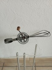 Ancien fouet de cuisine à manivelle - Objet vintage