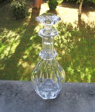 Baccarat très belle carafe à