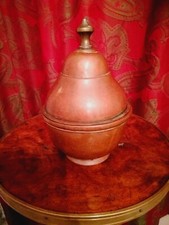 Pot couvert ancien en cuivre