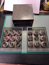 IBM - 16 Sphères de machine à écrire Pas de 10 et 12 dans leur boitier IBM