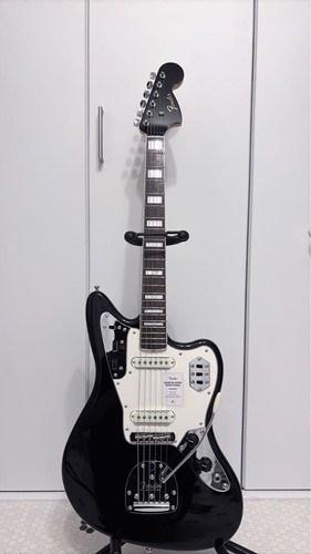 Fender made japan - fender, in