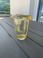 Vase verre jaune Attribué À Daum Ou Pierre D'Avesn Art deco