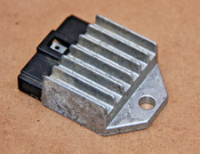 REGULATEUR DE TENSION