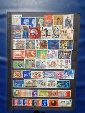 + de 50 Timbres Royaume-Uni  lot JR 320 )