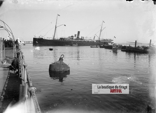 Paquebot dans port - paquebot,
