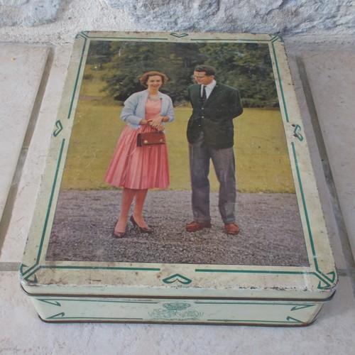 Ancienne boite métal biscuits - boite,