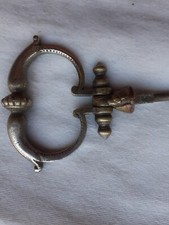 Ancienne Poignée Gravée Pendeloque Meuble Commode Malle Art Nouveau En Metal. 