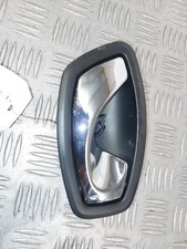 Poignee interieur avant droit