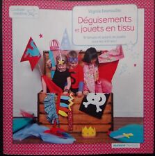§ livre déguisements  et
