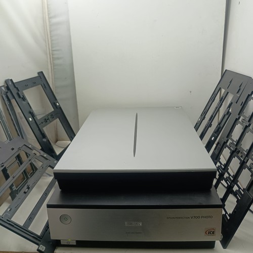 Epson perfection v700 photo - epson,