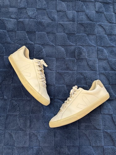Veja men white - men,