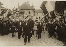 France, Anniversaire de la Marne à Meaux, M. Maginot et M. Lugol à la sortie de 