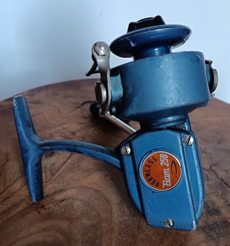 Ancien joli moulinet - , peerless
