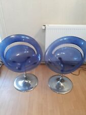 Chaises de l'artiste & designer Tina Arik Levy