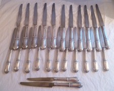 MENAGERE DE 12 COUTEAUX A DESSERT/12COUTEAUX DE TABLE  MET.ARGENTE R.M  XIXème
