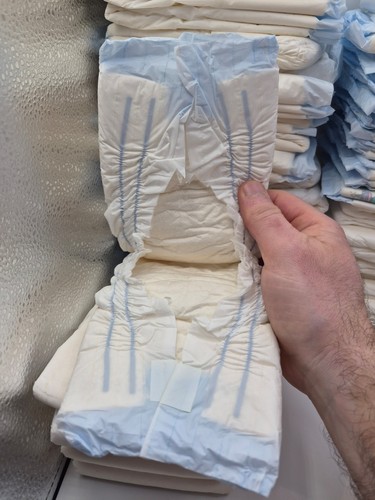 54x mini ultra pampers - ultra, /