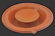 Plat à faisselle en terre