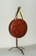 Japon Epoque Meiji, Gong