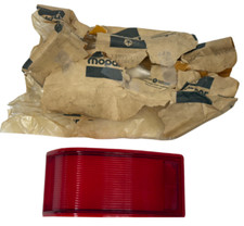 1965 Dodge Coronet 440 Feu Arrière Latéral Lampe Lentille Rouge 2585117 NOS