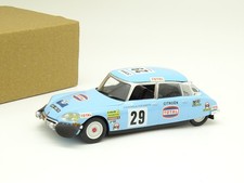 Universal Hobbies SB 1/43 -