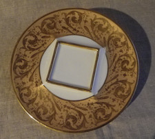 ASSIETTE LE TALLEC - DÉCOR D'UNE FRISE OR ET DE FEUILLES D'ACANTHES - 1952