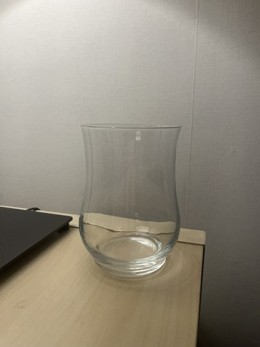 Petit vase transparent