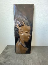 ancien cadre sur cuivre Relief art africain signe femme Deco ethnique