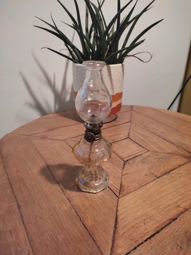 Petite lampe huile - petite, ancienne