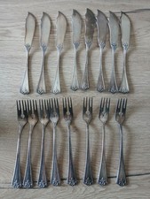 8 couverts à poisson métal