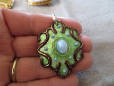 pendentif en émaux de limoges