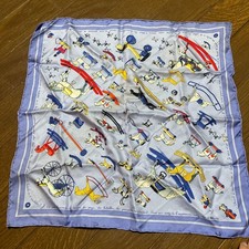 Châle foulard en soie Hermes