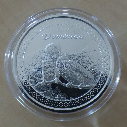 Eastern caribbean dominica - caribbean, 2$